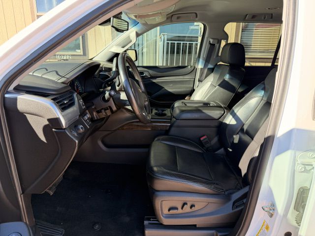 Photo 5 of this CHEVROLET TAHOE