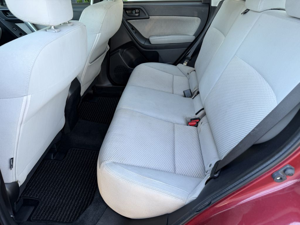 Photo 11 of this SUBARU FORESTER