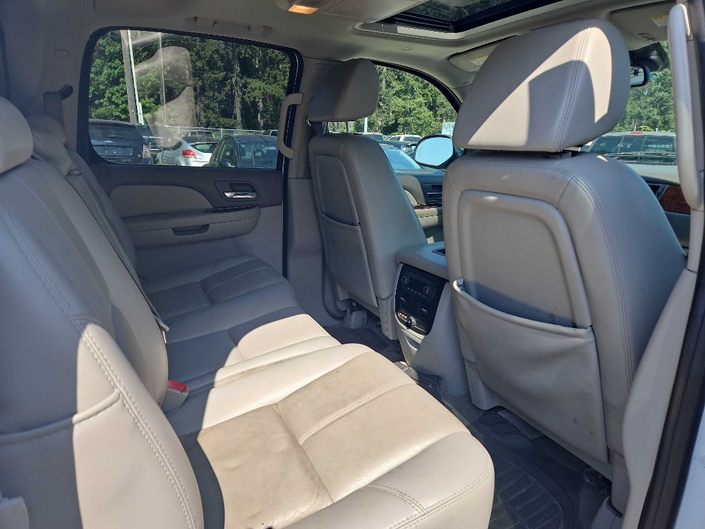 CHEVROLET AVALANCHE 2008 CHEVROLET AVALANCHE 3GNFK12398G256167