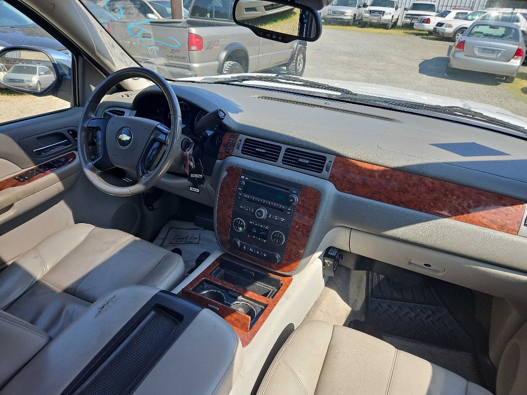 CHEVROLET AVALANCHE 2008 CHEVROLET AVALANCHE 3GNFK12398G256167