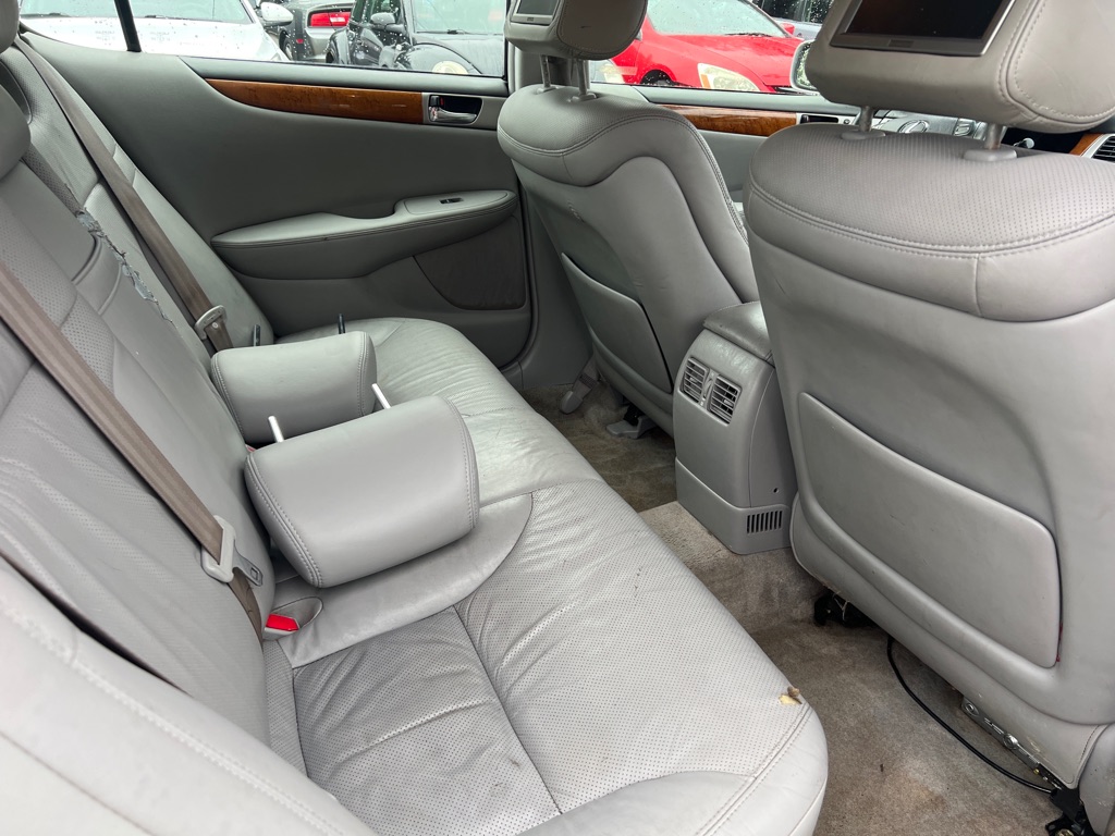 LEXUS ES 330 2005 LEXUS ES 330 JTHBA30G855071069