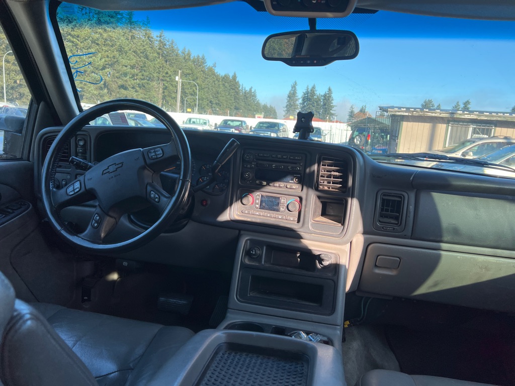 CHEVROLET TAHOE 2004 CHEVROLET TAHOE 1GNEK13T64J316831