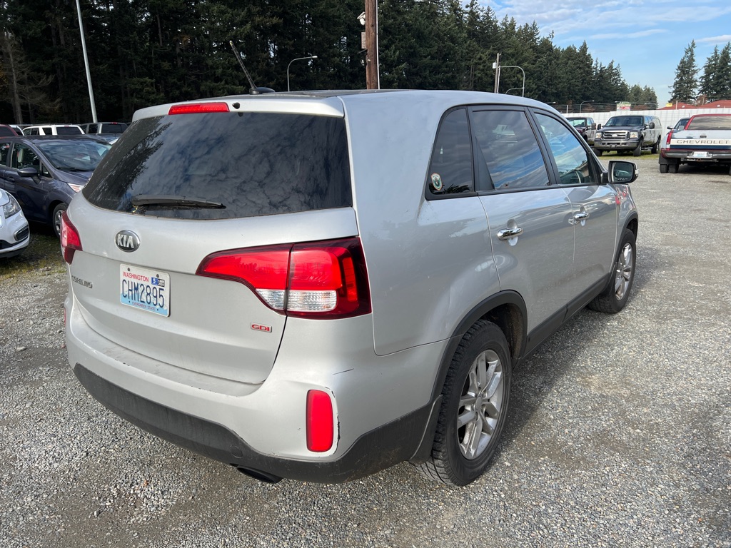 KIA SORENTO 2015 KIA SORENTO 5XYKT3A67FG631044