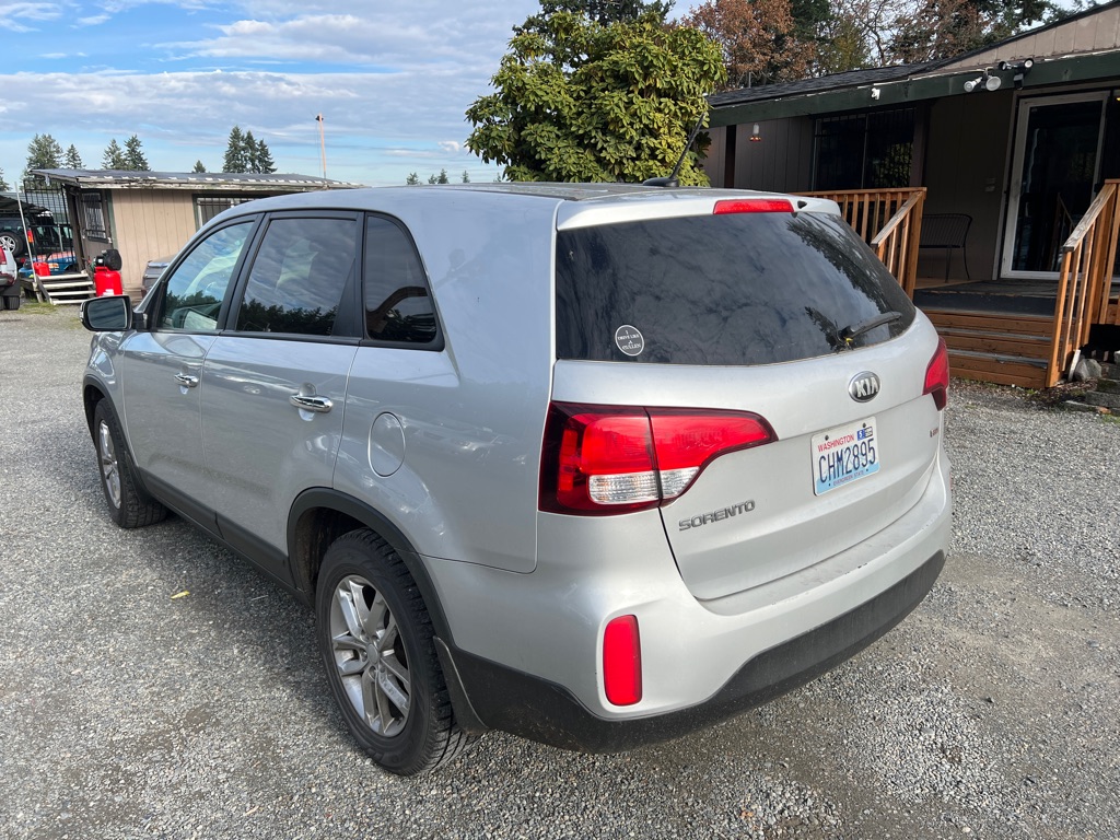 KIA SORENTO 2015 KIA SORENTO 5XYKT3A67FG631044