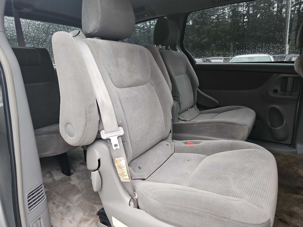 TOYOTA SIENNA 2005 TOYOTA SIENNA 5TDZA23C25S223635