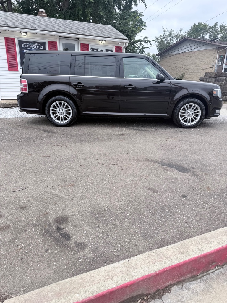 Photo 4 of this FORD FLEX
