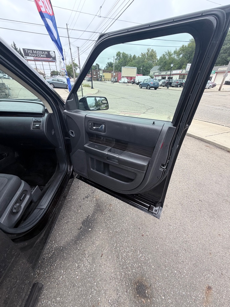 Photo 21 of this FORD FLEX