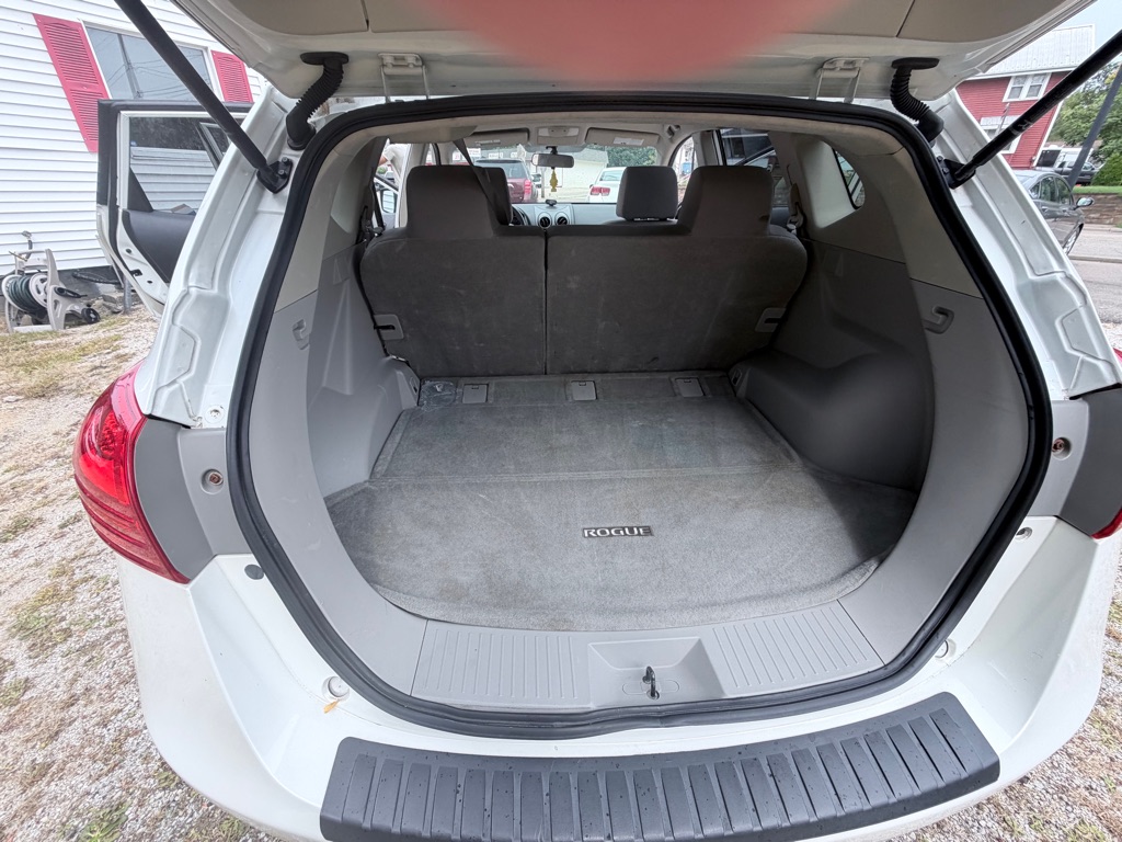 Photo 17 of this NISSAN ROGUE