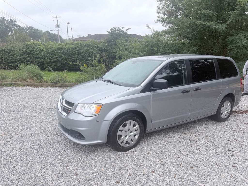 Photo 6 of this DODGE GRAND CARAVAN