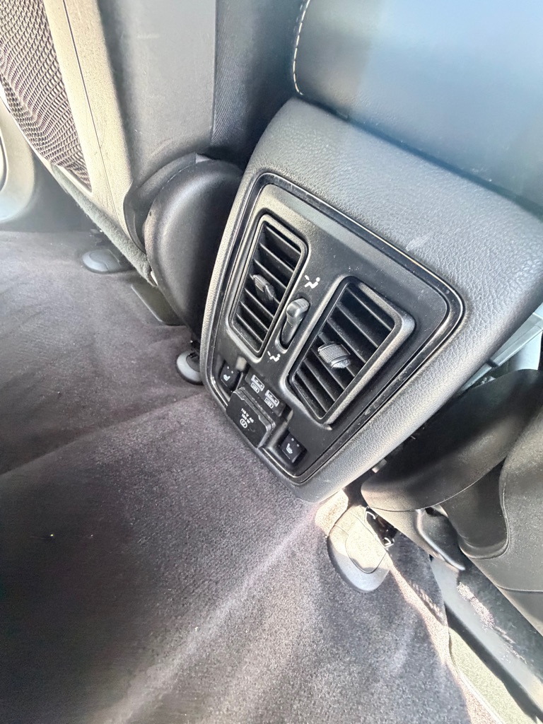 Photo 32 of this DODGE DURANGO