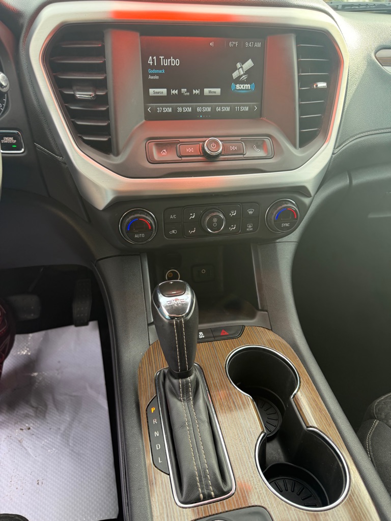 Photo 11 of this GMC ACADIA