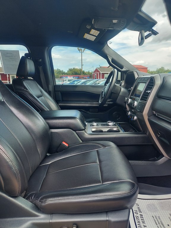 Photo 12 of this FORD EXPEDITION