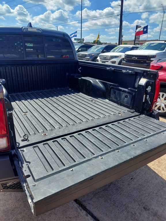 Photo 19 of this TOYOTA TACOMA