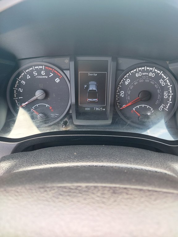 Photo 16 of this TOYOTA TACOMA