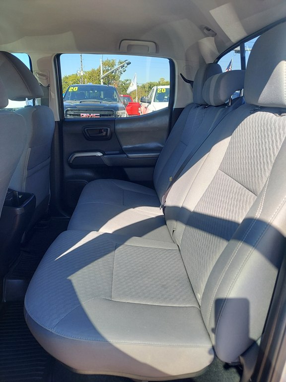 Photo 10 of this TOYOTA TACOMA
