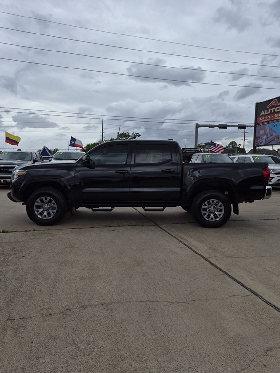 Photo 8 of this TOYOTA TACOMA