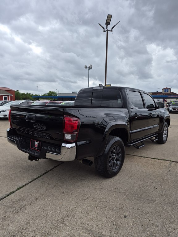 Photo 5 of this TOYOTA TACOMA