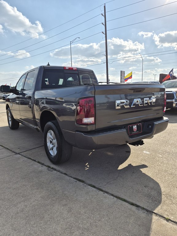 Photo 7 of this RAM 1500 CLASSIC