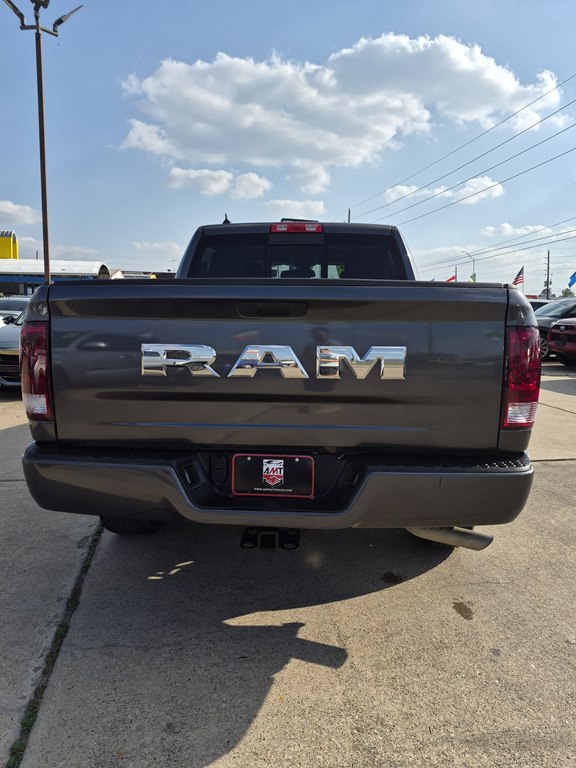 Photo 6 of this RAM 1500 CLASSIC