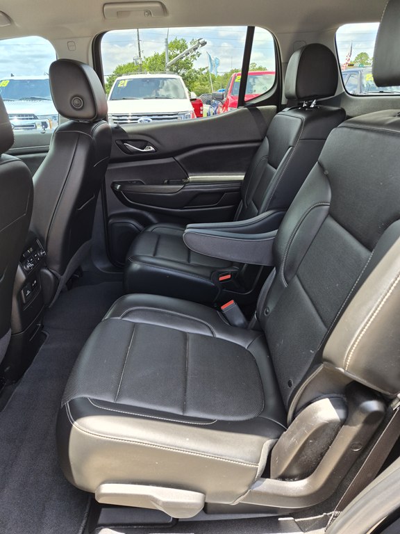 Photo 10 of this GMC ACADIA