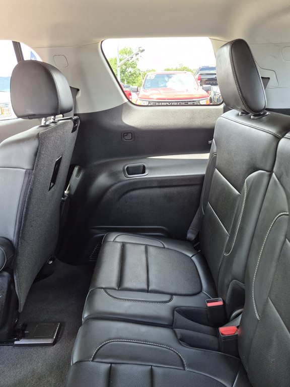 Photo 11 of this GMC ACADIA