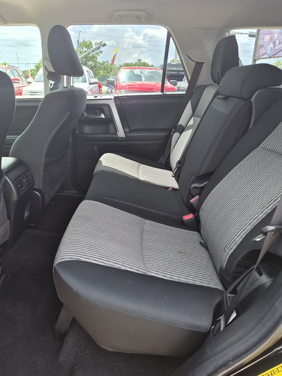 Photo 10 of this TOYOTA 4RUNNER