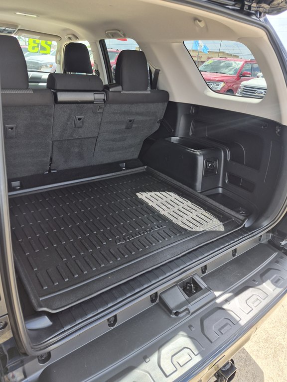 Photo 18 of this TOYOTA 4RUNNER