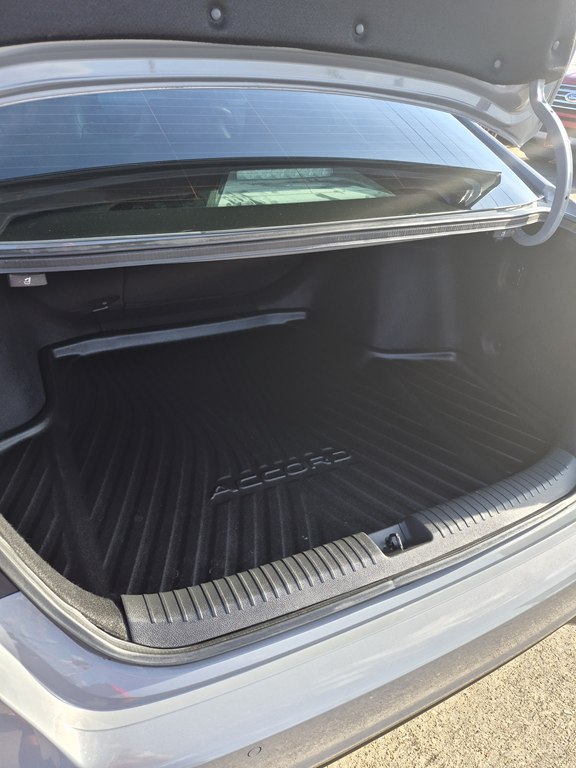Photo 18 of this HONDA ACCORD