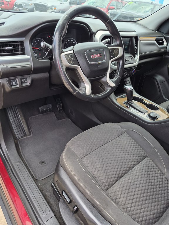 Photo 18 of this GMC ACADIA