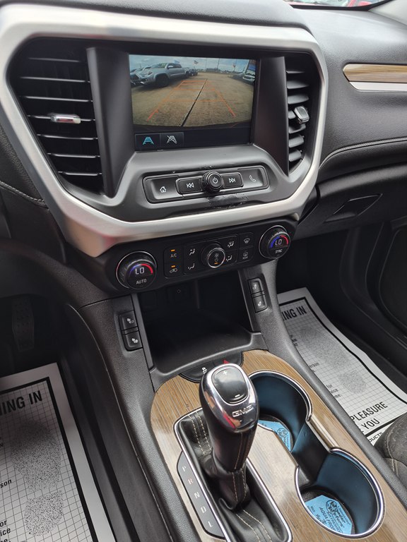 Photo 16 of this GMC ACADIA