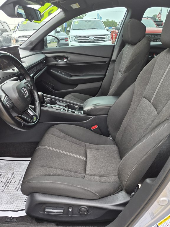 Photo 9 of this HONDA ACCORD