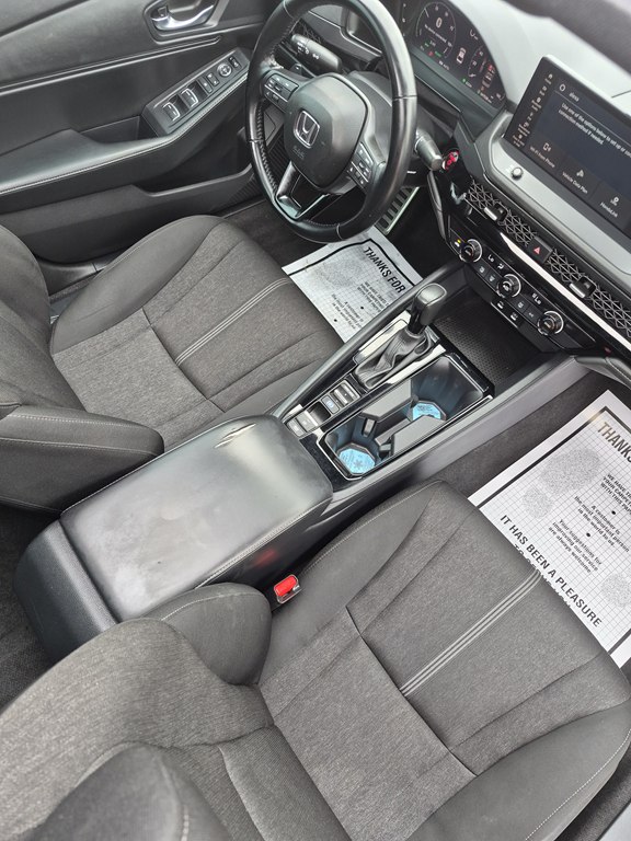 Photo 13 of this HONDA ACCORD