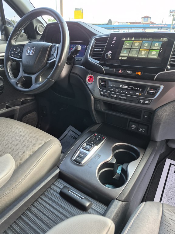 Photo 14 of this HONDA PASSPORT