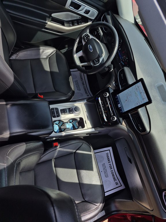 Photo 15 of this FORD EXPLORER