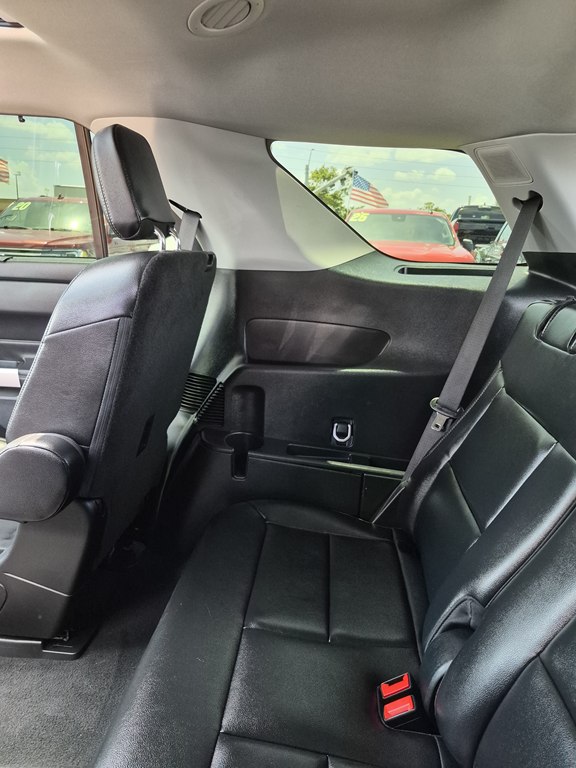 Photo 11 of this FORD EXPLORER