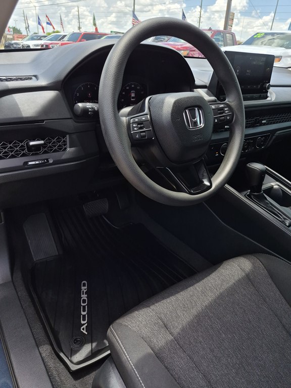 Photo 17 of this HONDA ACCORD