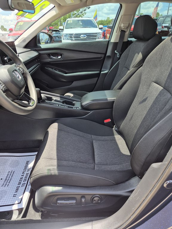 Photo 9 of this HONDA ACCORD