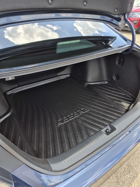 Photo 19 of this HONDA ACCORD