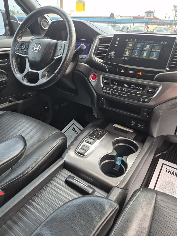 Photo 14 of this HONDA PASSPORT