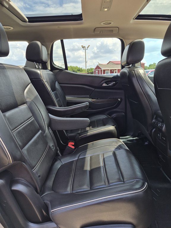 Photo 13 of this GMC ACADIA