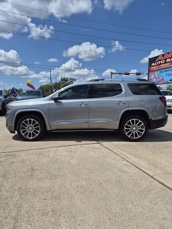 Photo 8 of this GMC ACADIA