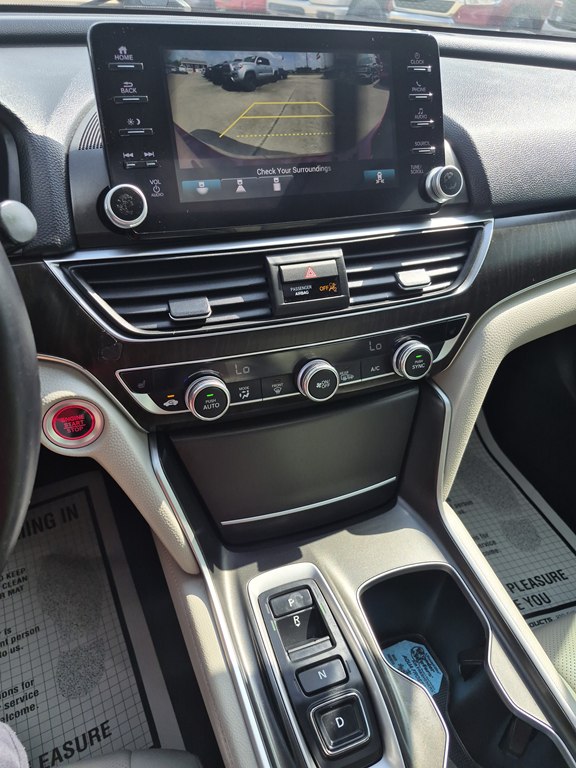 Photo 15 of this HONDA ACCORD