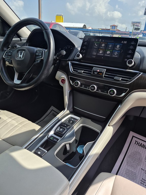 Photo 14 of this HONDA ACCORD