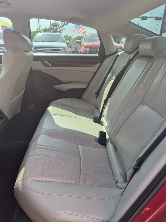 Photo 10 of this HONDA ACCORD