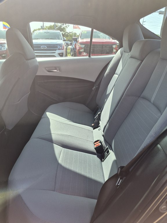 Photo 10 of this TOYOTA COROLLA