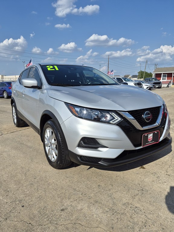Photo 3 of this NISSAN ROGUE SPORT