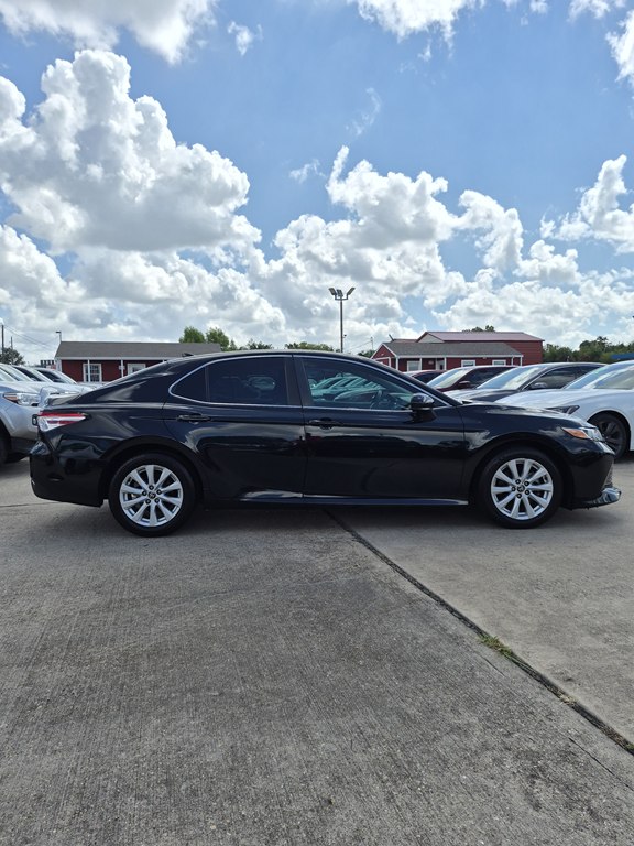 Photo 4 of this TOYOTA CAMRY