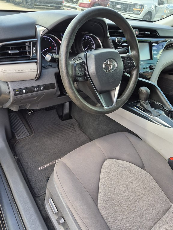 Photo 16 of this TOYOTA CAMRY