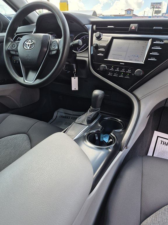 Photo 13 of this TOYOTA CAMRY