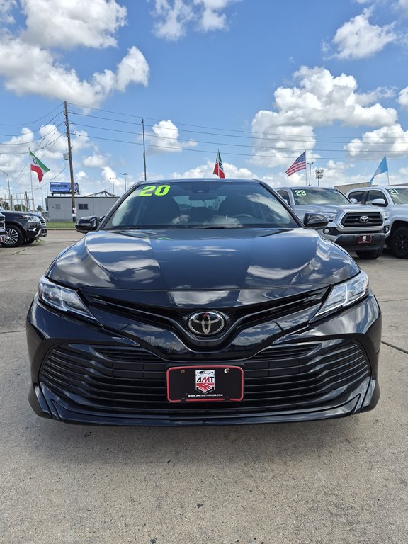 Photo 2 of this TOYOTA CAMRY
